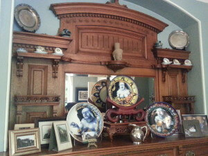 8 Breakfast room and Fernando's art