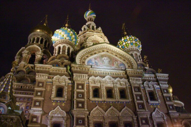 How many palaces and cathedrals do you need Saint Petersburg?