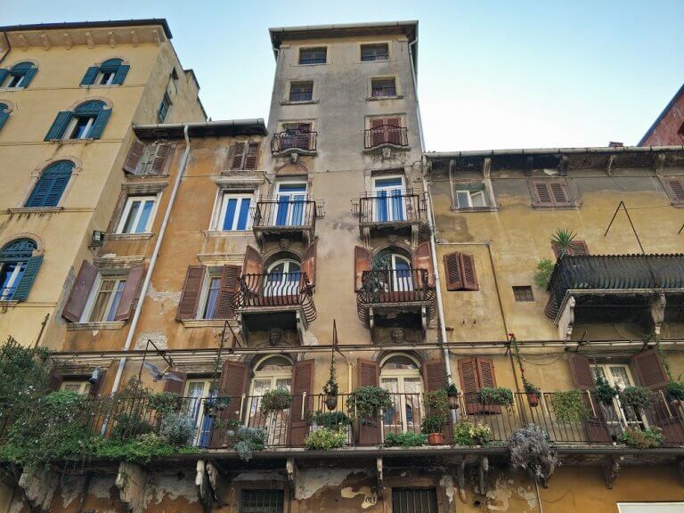 M M M M M M My Verona