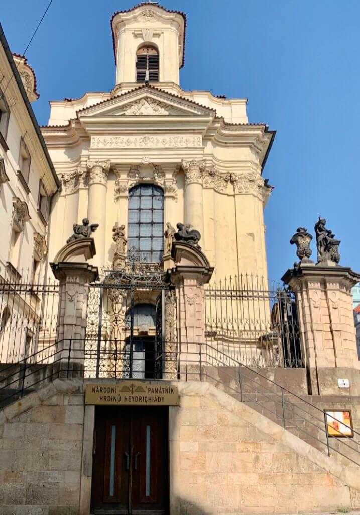 The entrance to the Heroes Memorial